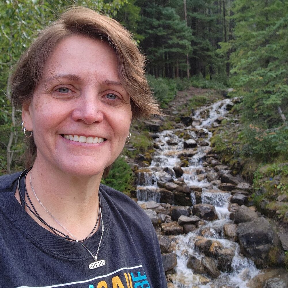 Meet your Posher, Jennifer